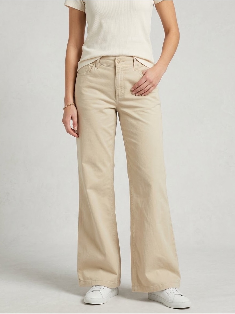 Banana Republic Wide-Leg High-Rise Jeans in Light Beige